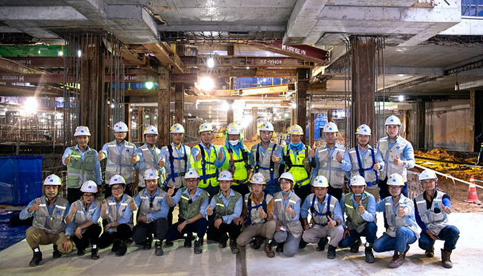 Hòa Bình đổ bê tông khối lớn dự án Samsung R&D