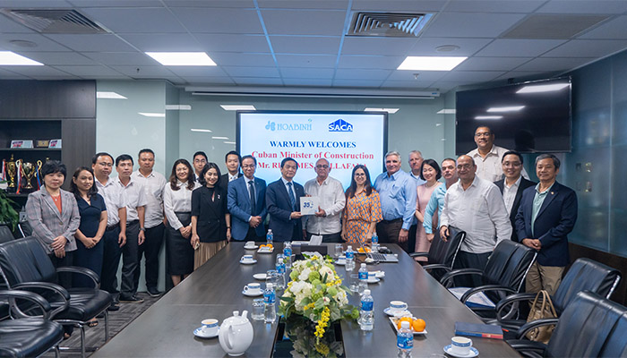 Tập đoàn Xây dựng Hòa Bình đón tiếp Bộ trưởng Bộ Xây dựng Cu Ba