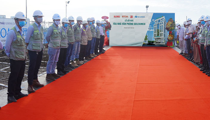 Tập đoàn Xây dựng Hòa Bình cất nóc vượt tiến độ công trình Tòa nhà Văn phòng Geleximco