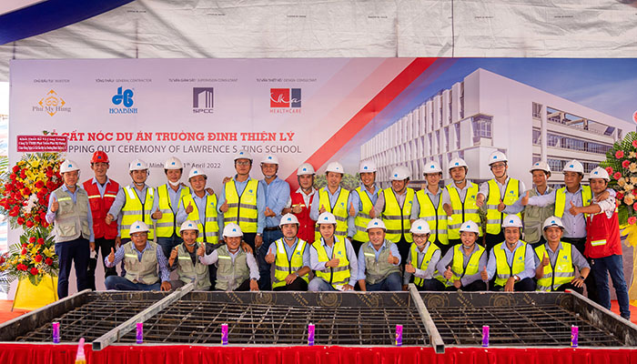 Hòa Bình cất nóc dự án Trường Đinh Thiện Lý – Lawrence S.Ting