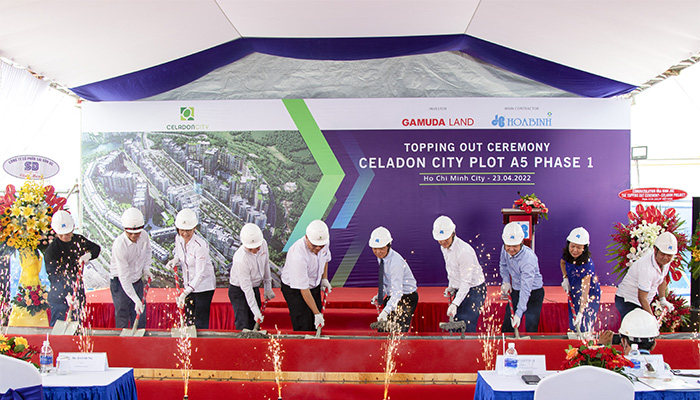 Công trình Plot A5 Diamond Alnata cất nóc đúng tiến độ