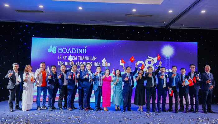 Lễ kỷ niệm 38 năm thành lập Tập đoàn Xây dựng Hòa Bình