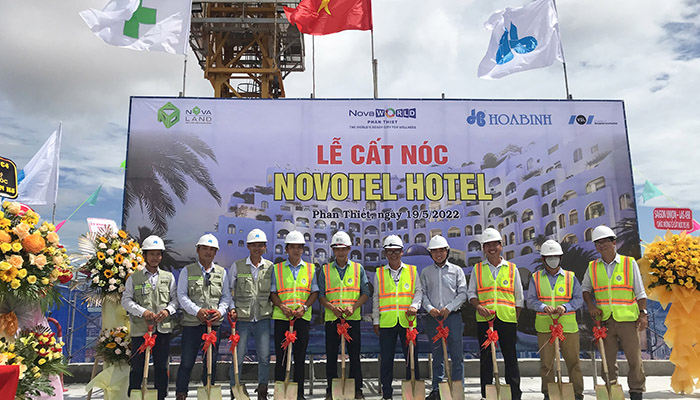 Hòa Bình cất nóc Novotel Hotel vượt tiến độ