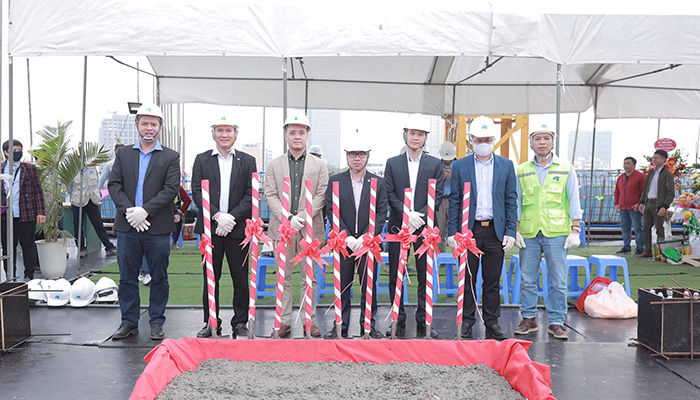 Hòa Bình cất nóc dự án Four Seasons – Khách sạn 6 sao đầu tiên tại Hà Nội