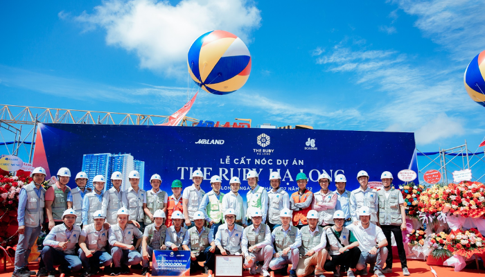 Hòa Bình cất nóc vượt tiến độ 60 ngày The Ruby Hạ Long – Viên ngọc sáng giữa lòng thành phố biển