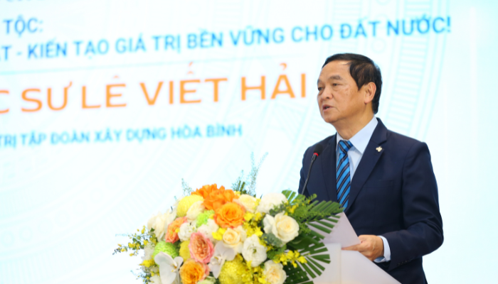 Chủ tịch HĐQT Lê Viết Hải trình bày tham luận “Doanh nghiệp dân tộc: nghĩ lớn – làm thật – kiến tạo giá trị bền vững cho đất nước”